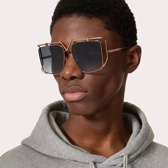 NEW!!!  VALENTINO Sunglasses V-LIGHT VLS-116A, Authentic - Picture 4 of 15